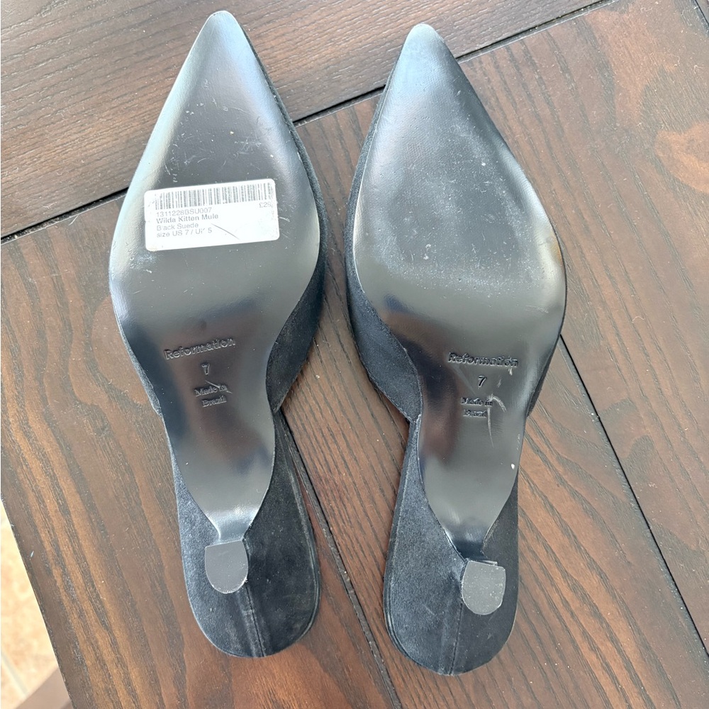 Reformation Black Suede Wilda Kitten Mule - Picture 8 of 9